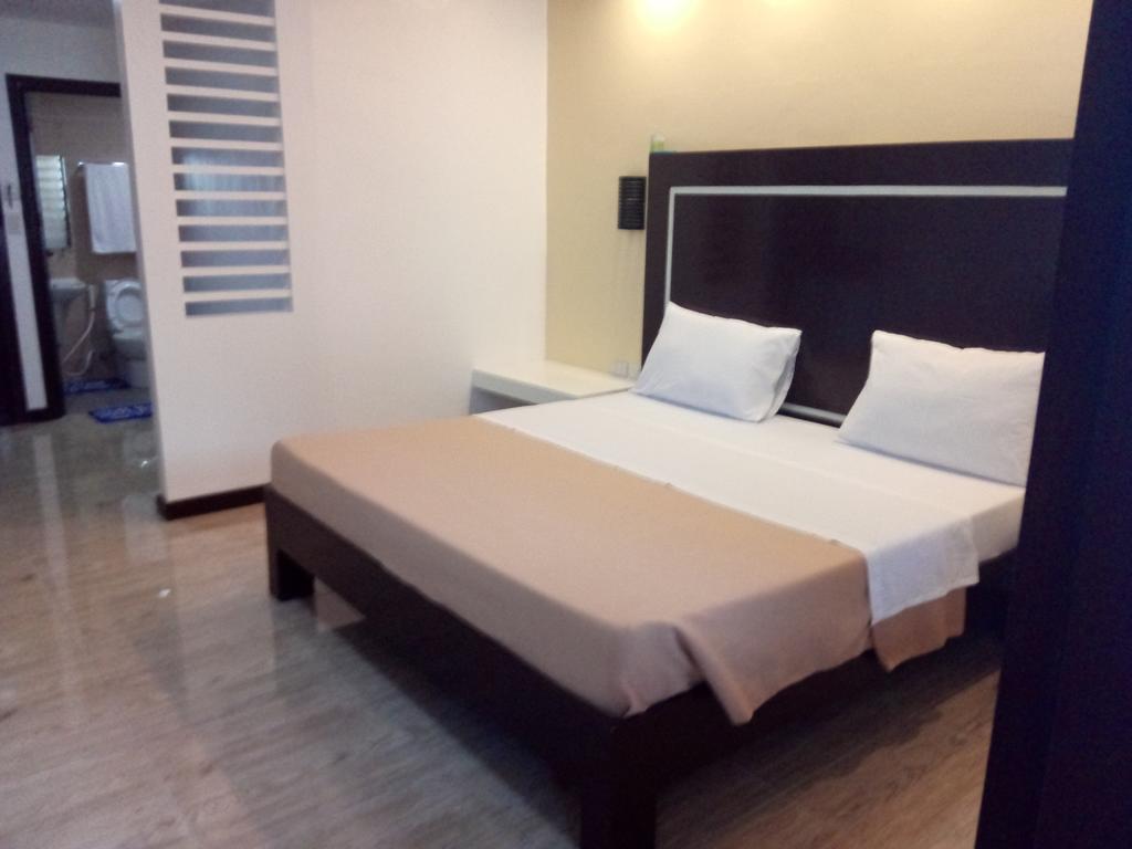Seashore Beach Resort Пуэрто-Галера Экстерьер фото