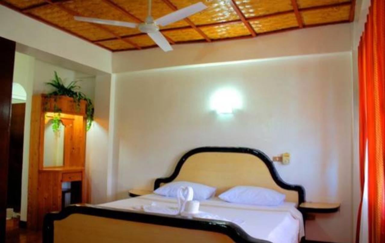 Seashore Beach Resort Пуэрто-Галера Экстерьер фото